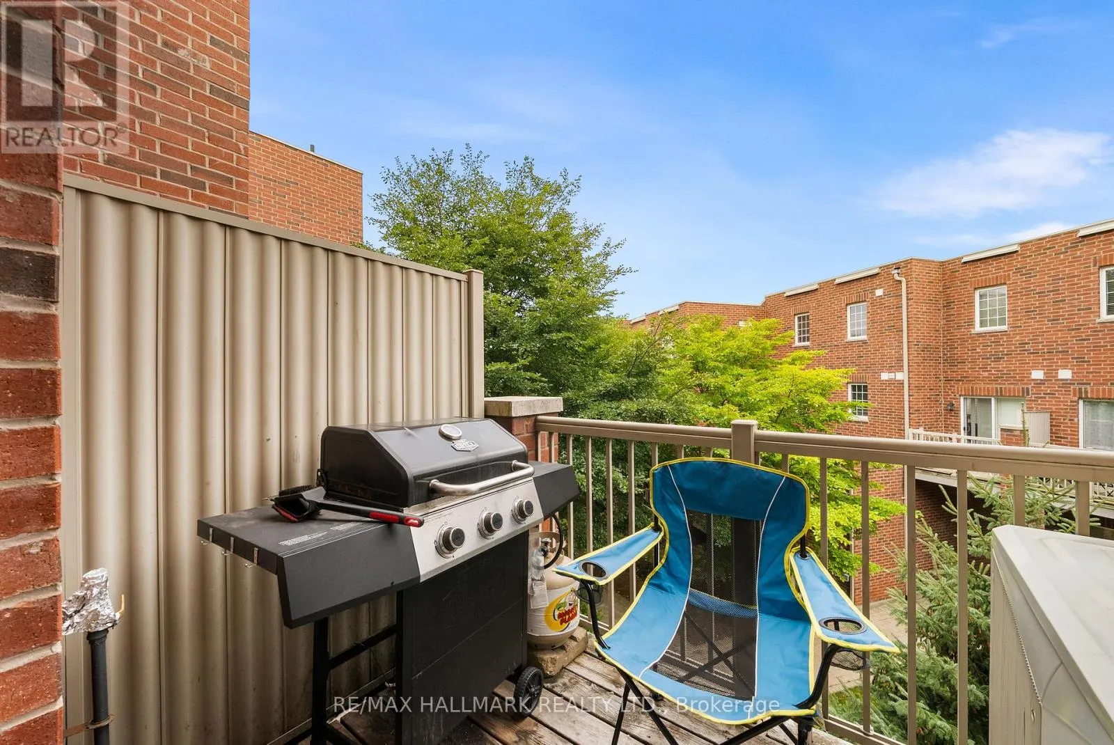 52 - 4689 KINGSTON ROAD
