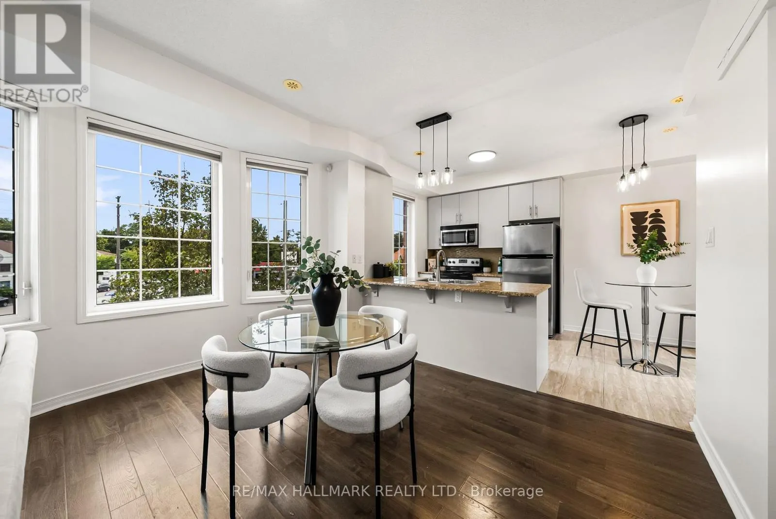 52 - 4689 KINGSTON ROAD