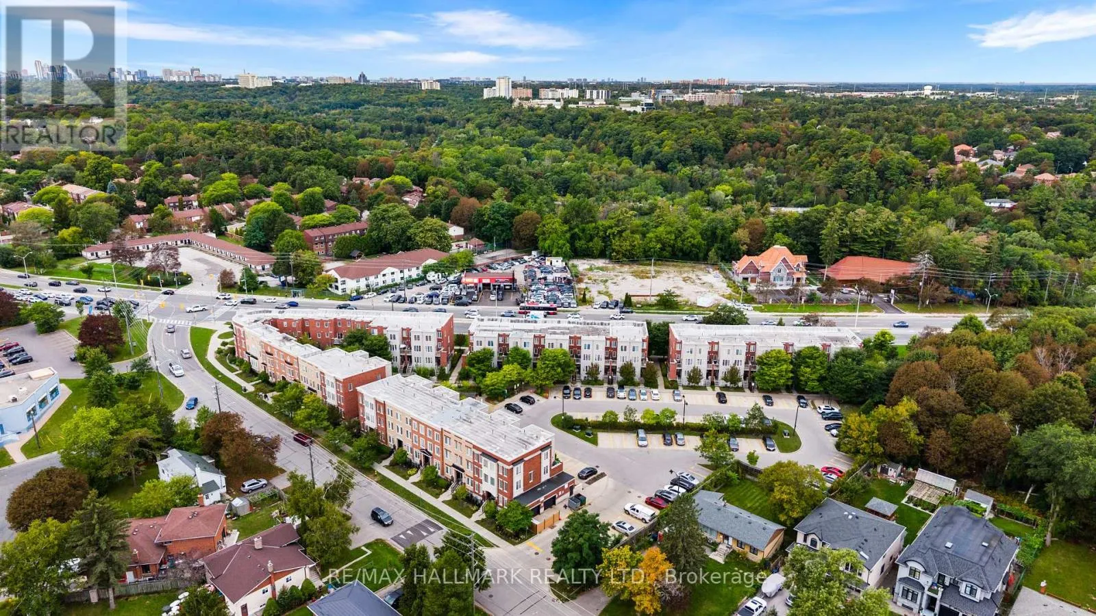 52 - 4689 KINGSTON ROAD