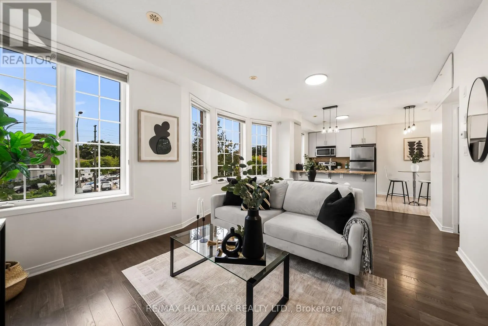 52 - 4689 KINGSTON ROAD