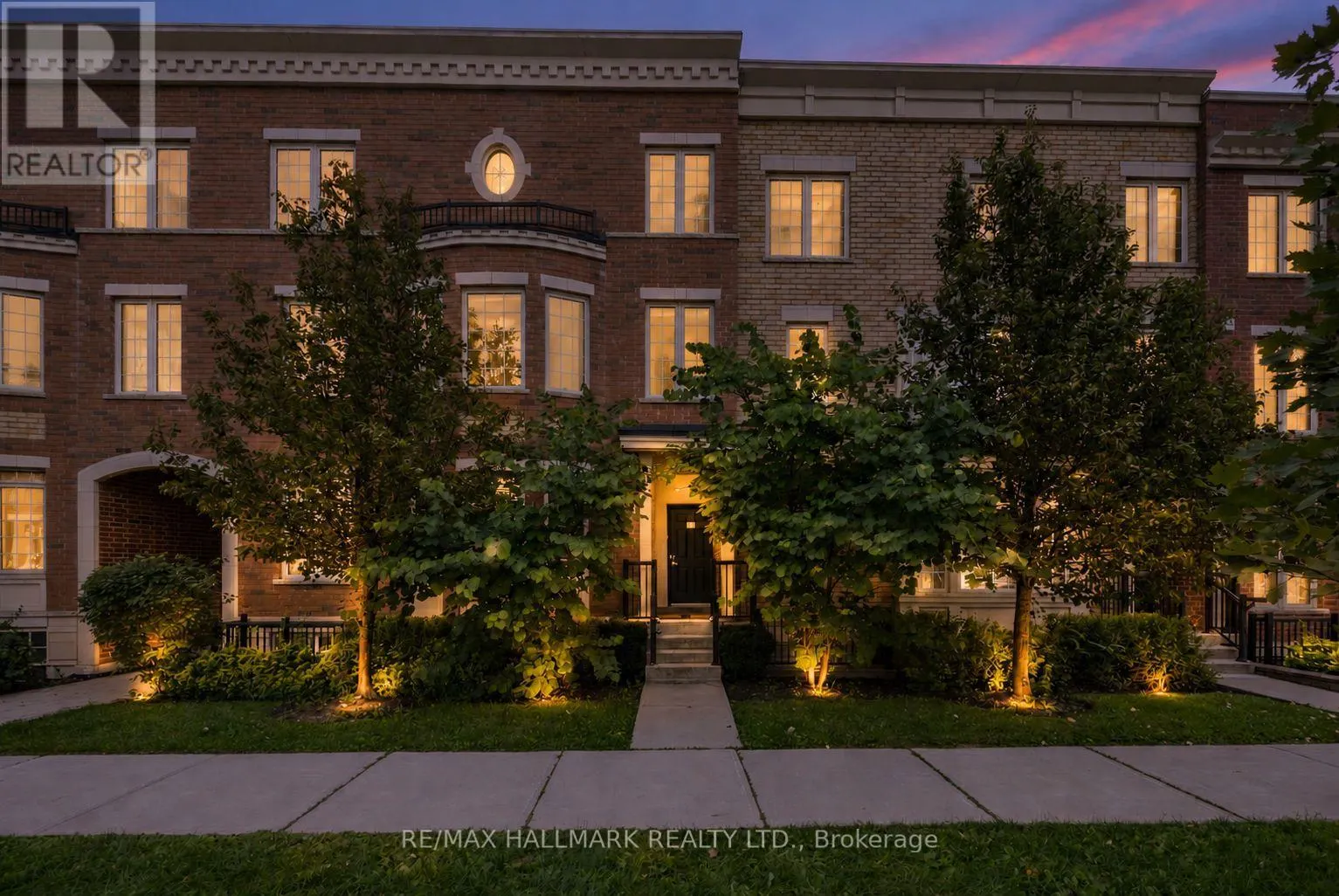 52 - 4689 KINGSTON ROAD