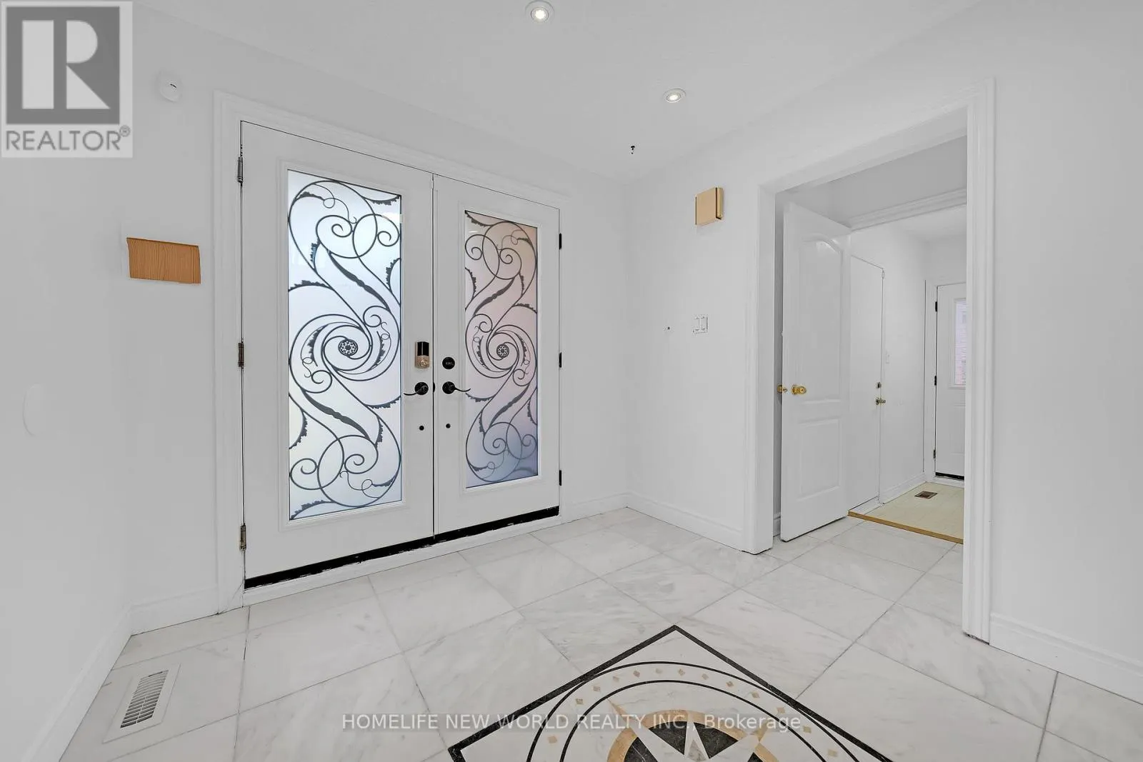 43 DEWBOURNE PLACE