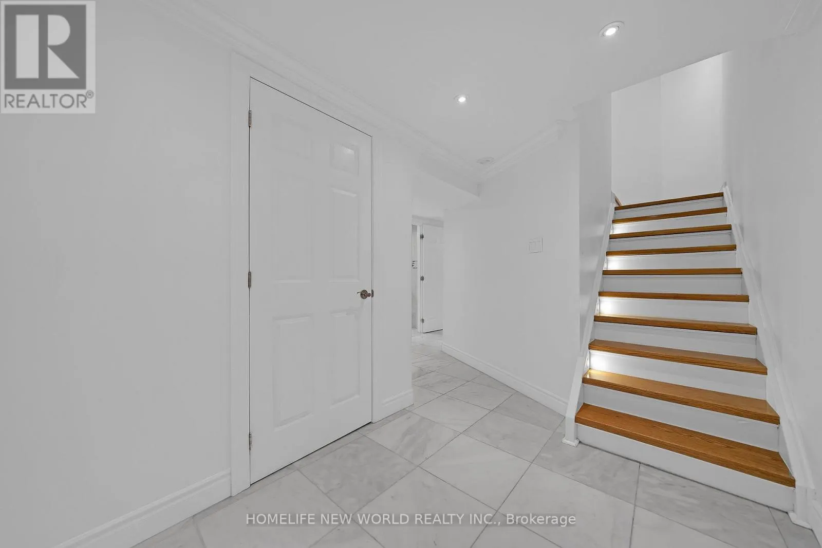 43 DEWBOURNE PLACE