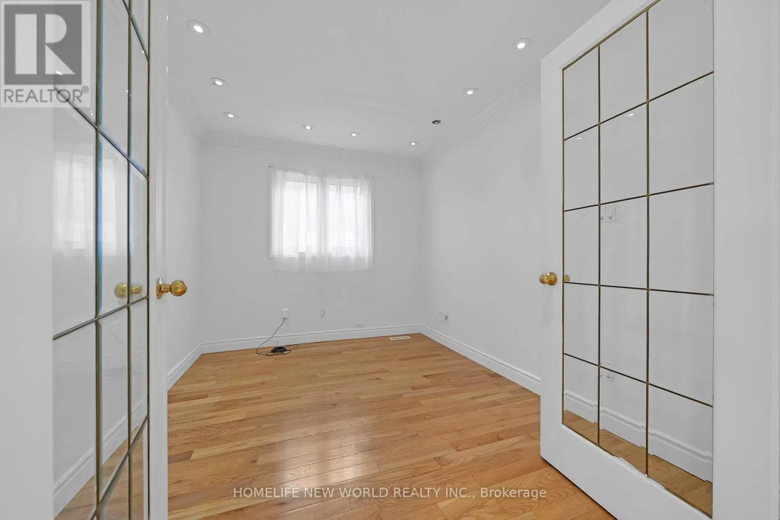43 DEWBOURNE PLACE