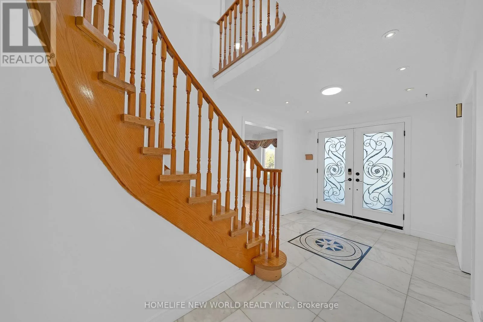 43 DEWBOURNE PLACE