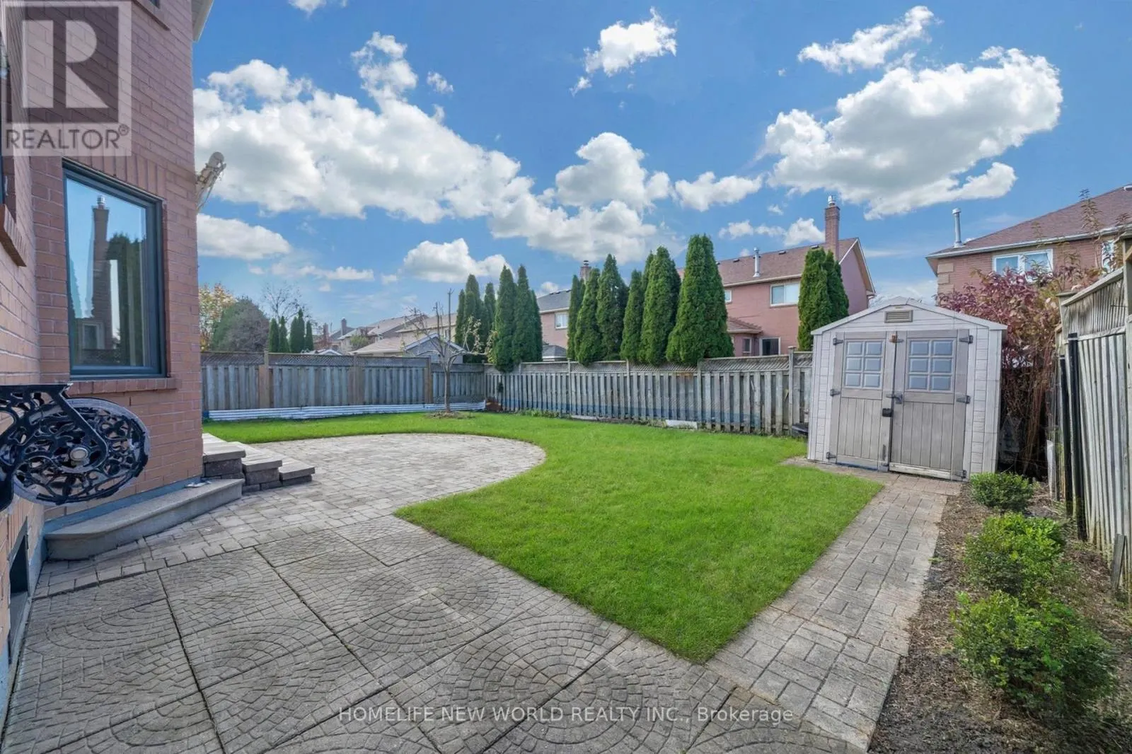 43 DEWBOURNE PLACE