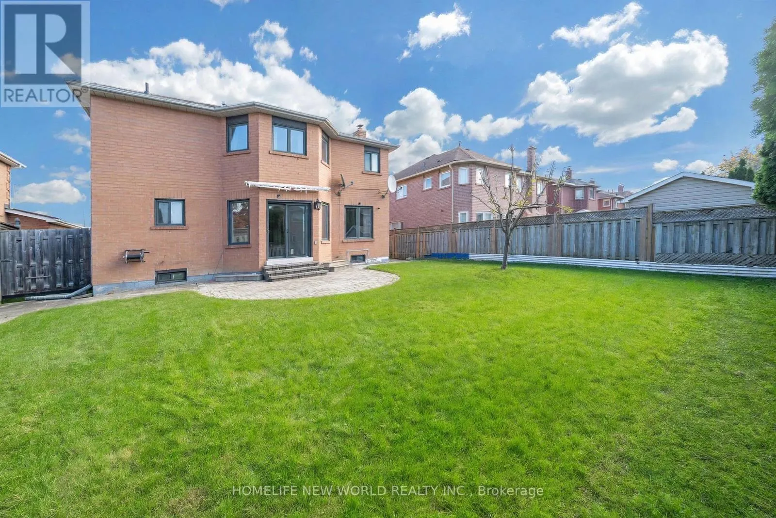 43 DEWBOURNE PLACE