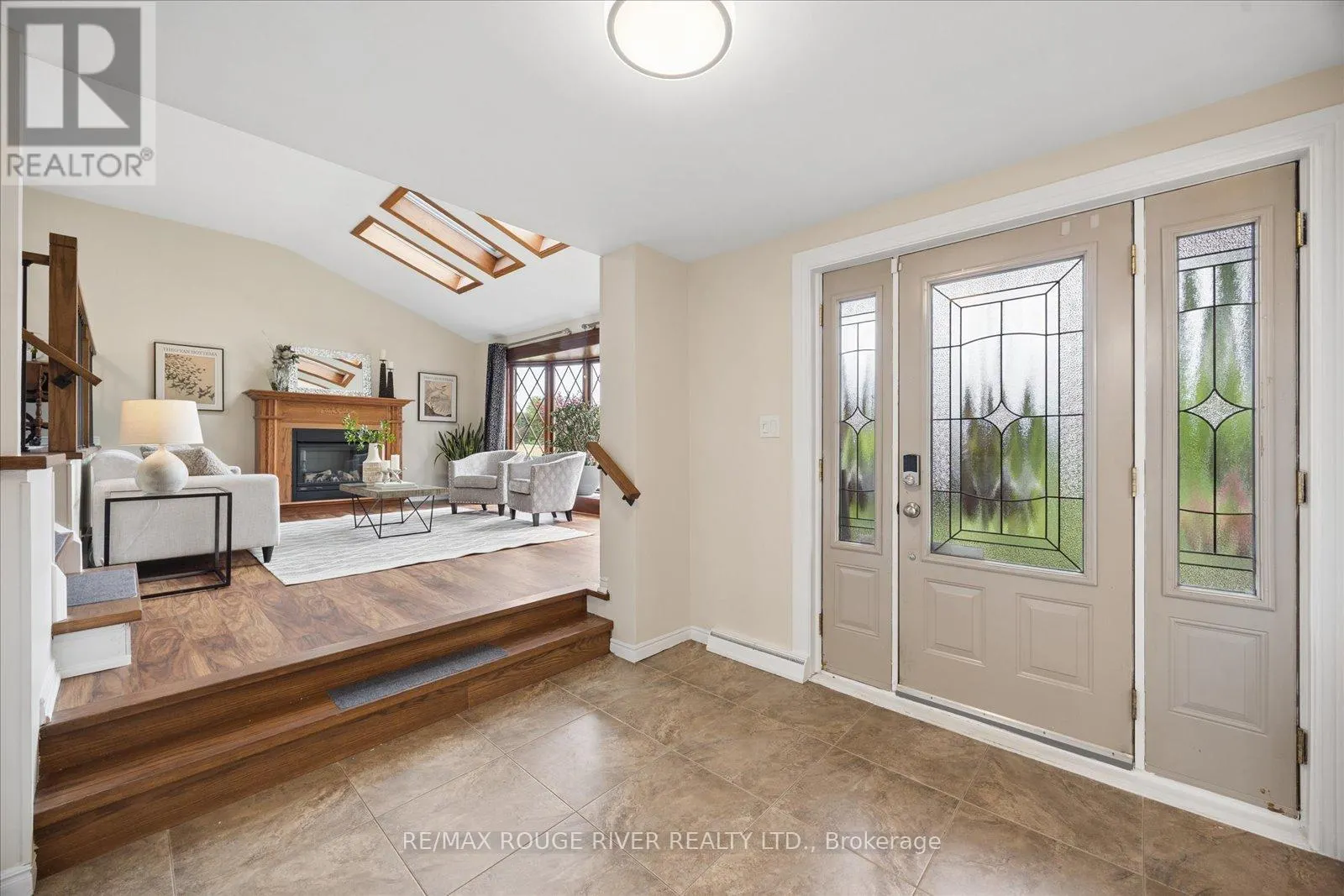 881 SWISS HEIGHTS DRIVE