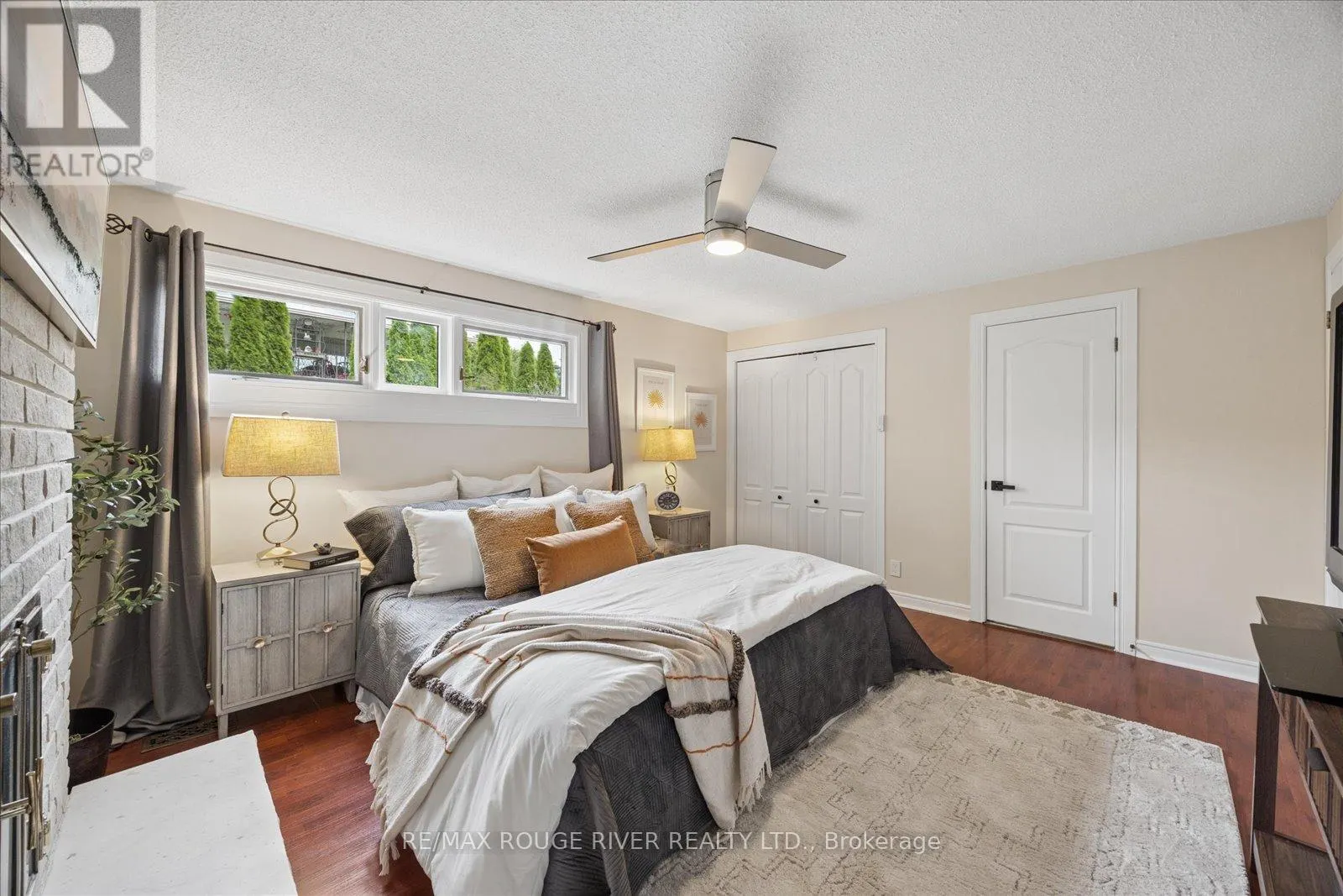 881 SWISS HEIGHTS DRIVE
