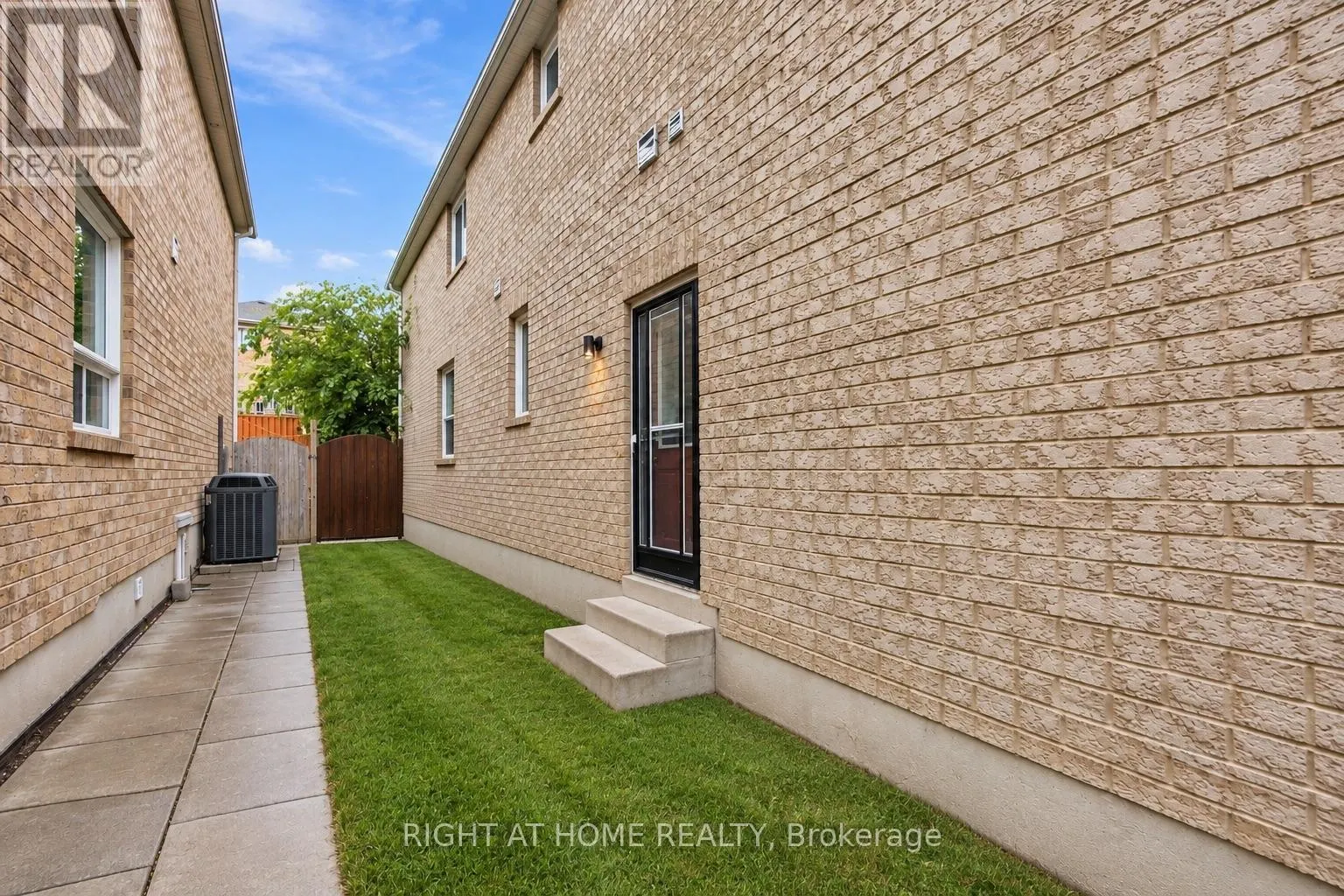 LOWER LEVEL - 34 DRING STREET