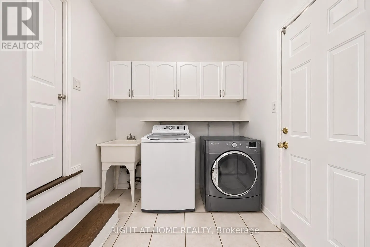 LOWER LEVEL - 34 DRING STREET