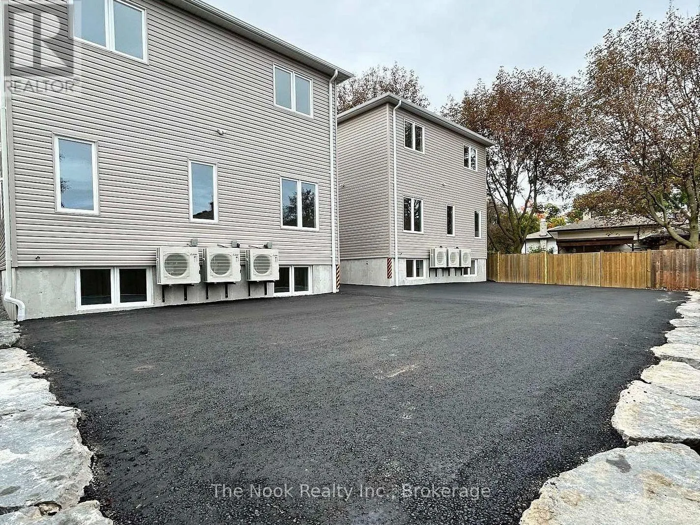 2 - 399 THORNTON ROAD N #2