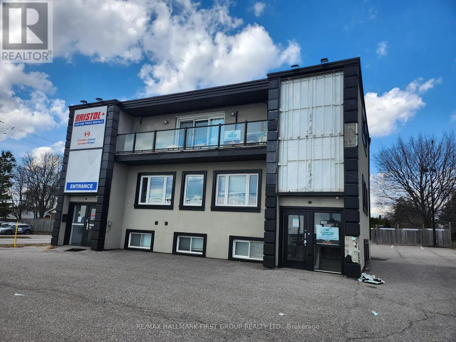 1 - 1400 DUNDAS STREET E