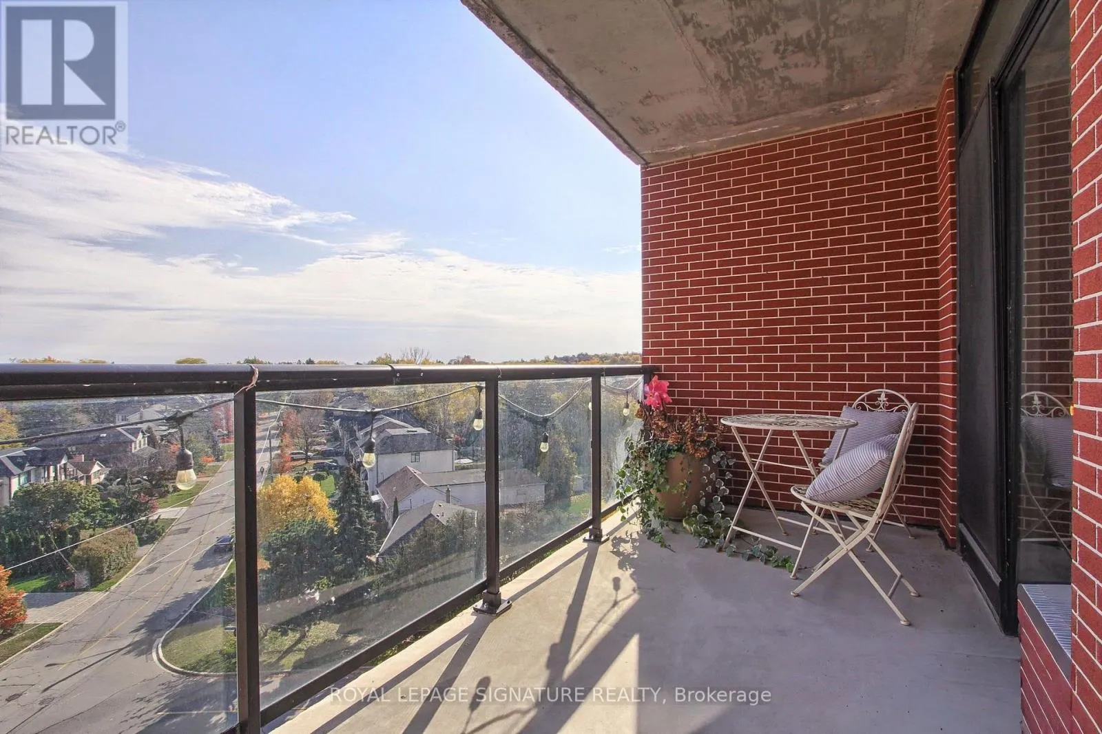 817 - 3655 KINGSTON ROAD