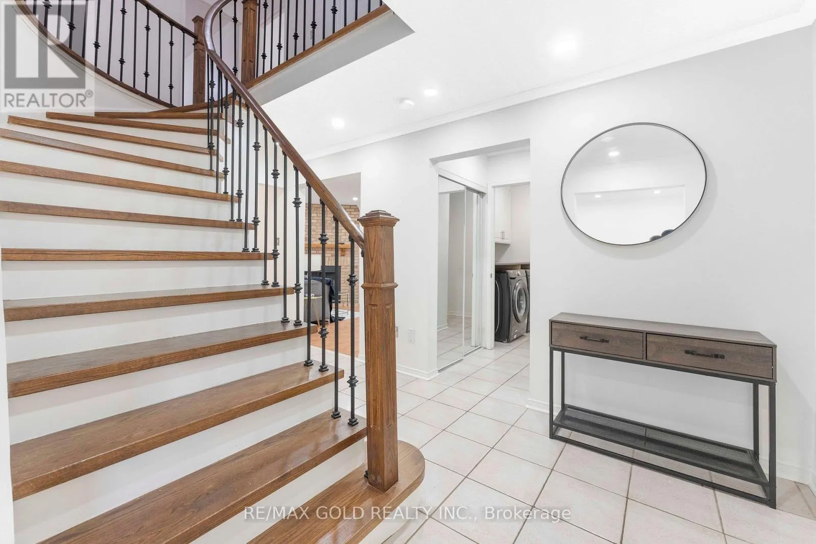 299 DELANEY DRIVE