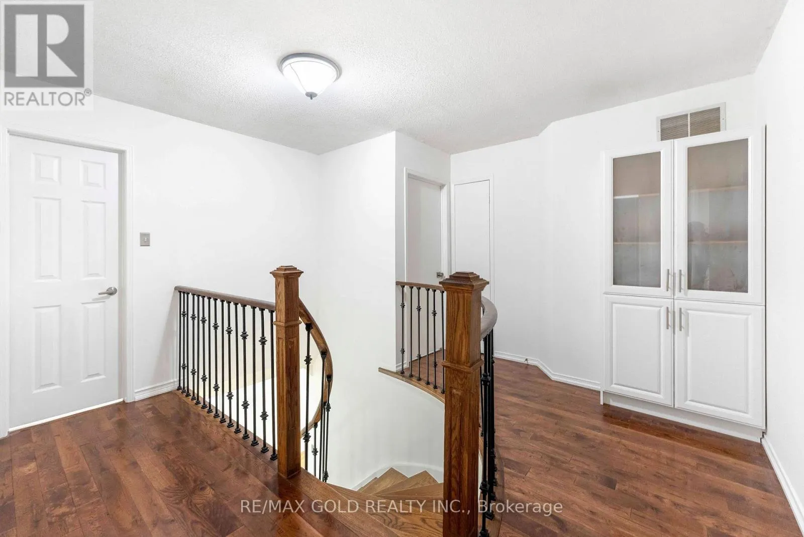 299 DELANEY DRIVE