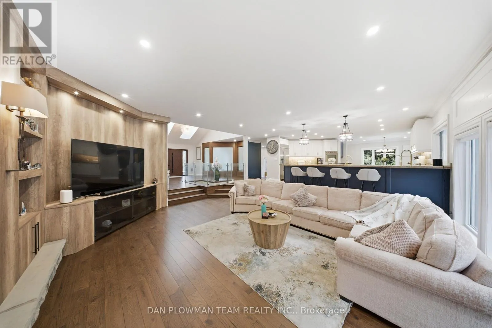 64 WOODBRIDGE CIRCLE