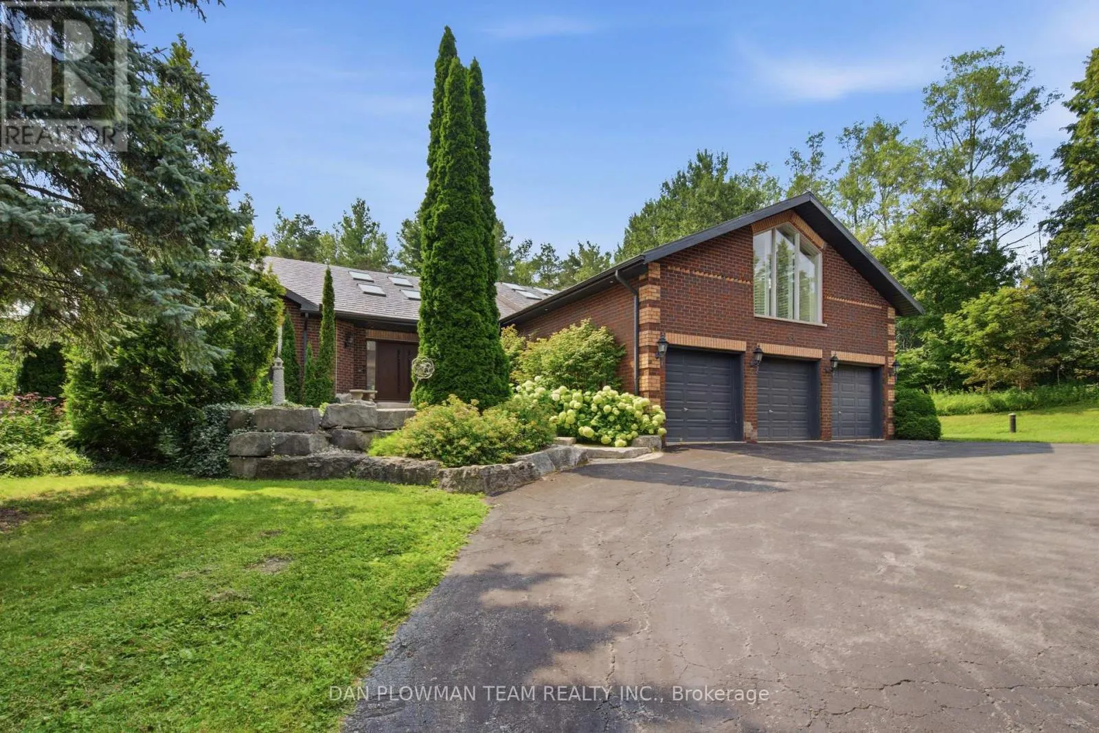 64 WOODBRIDGE CIRCLE