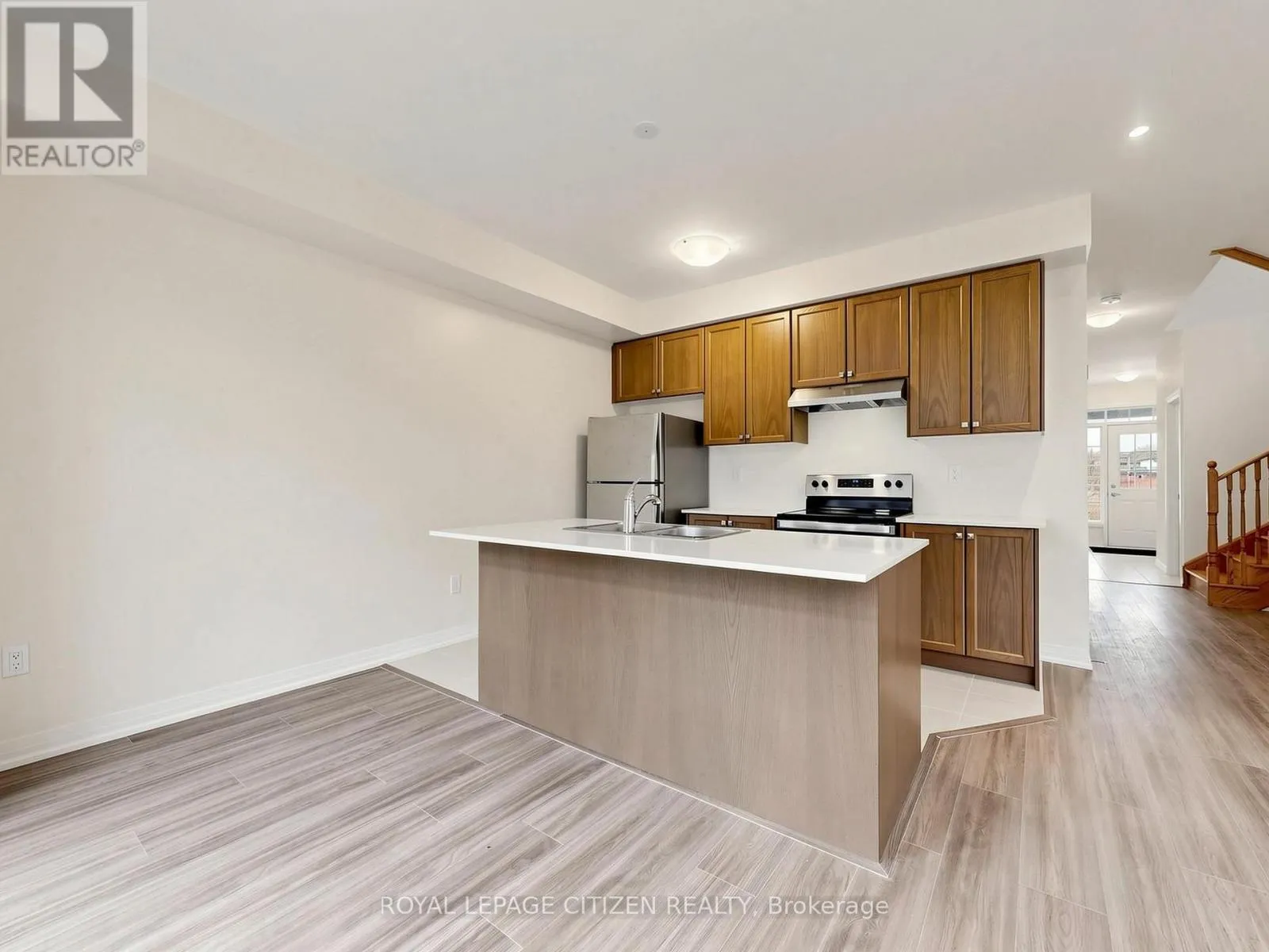 66 WAKELY CRESCENT