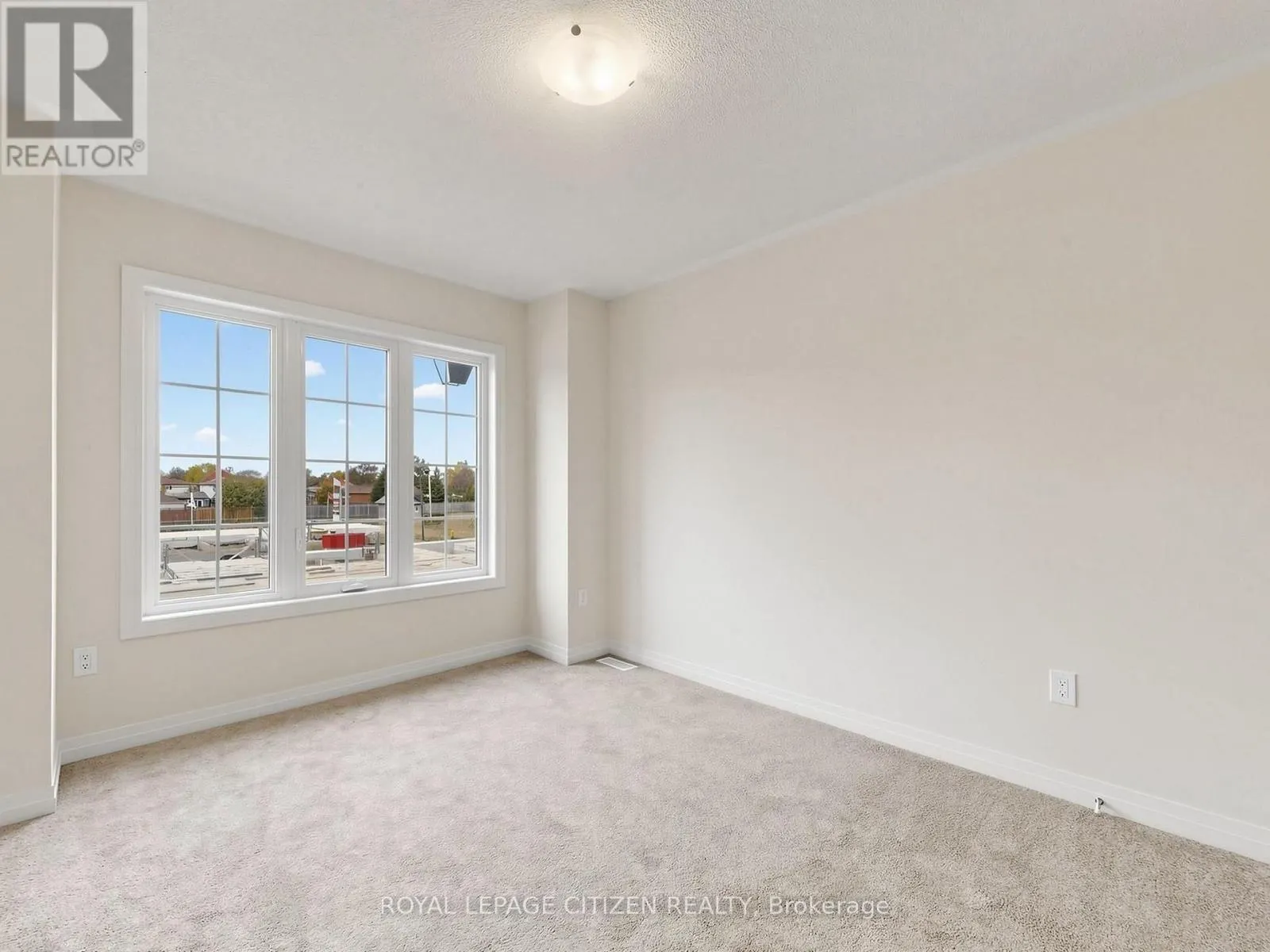66 WAKELY CRESCENT