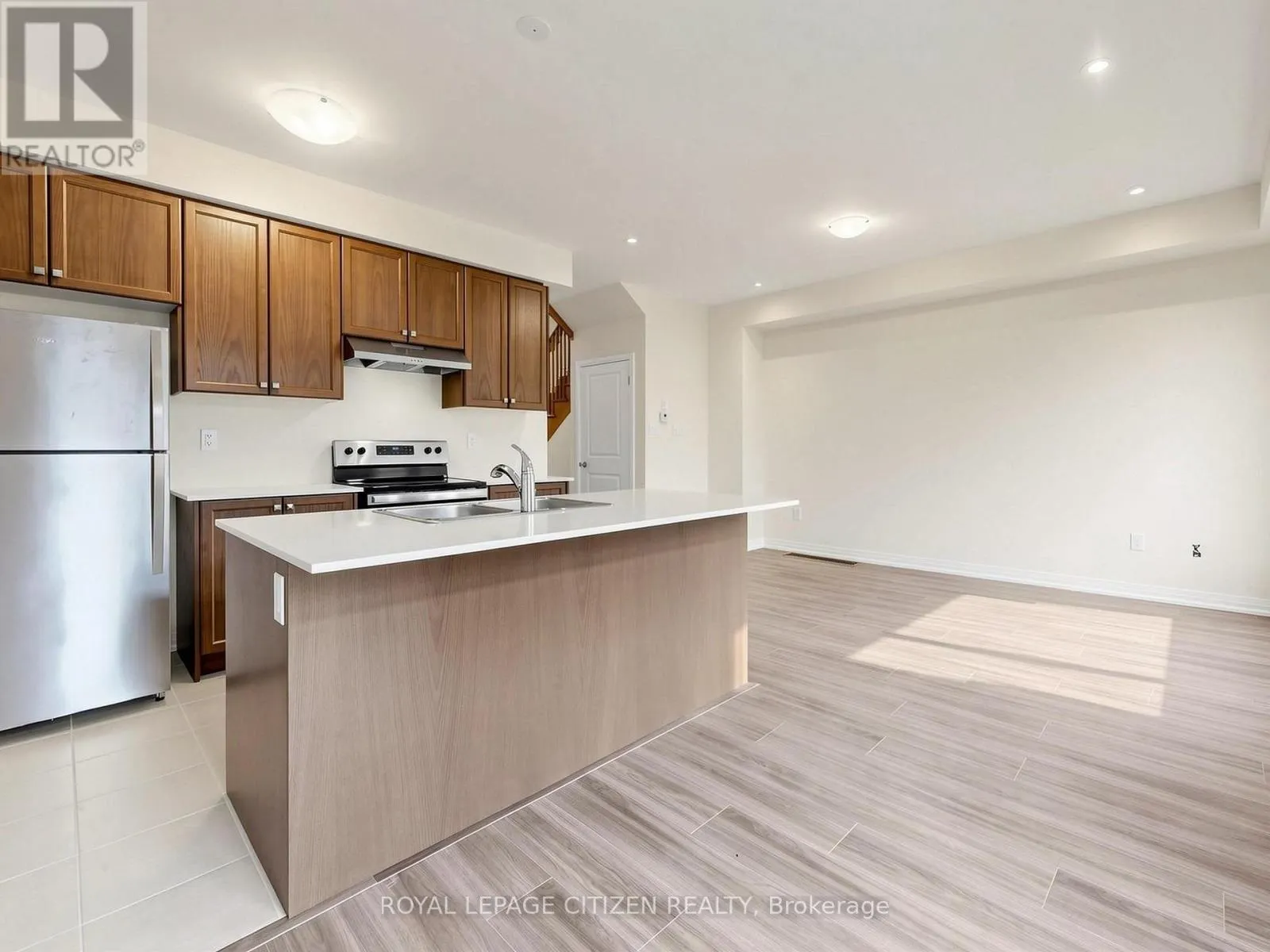 66 WAKELY CRESCENT