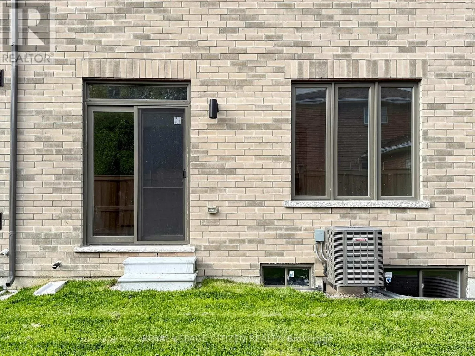 66 WAKELY CRESCENT
