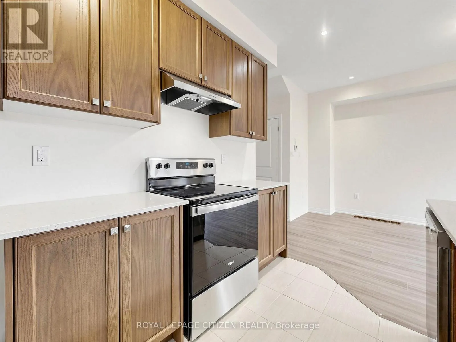 66 WAKELY CRESCENT