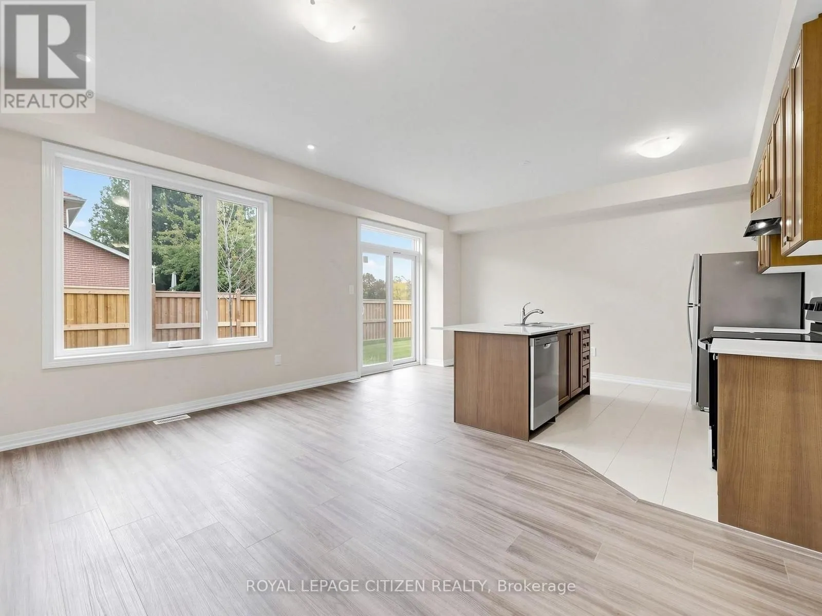 66 WAKELY CRESCENT