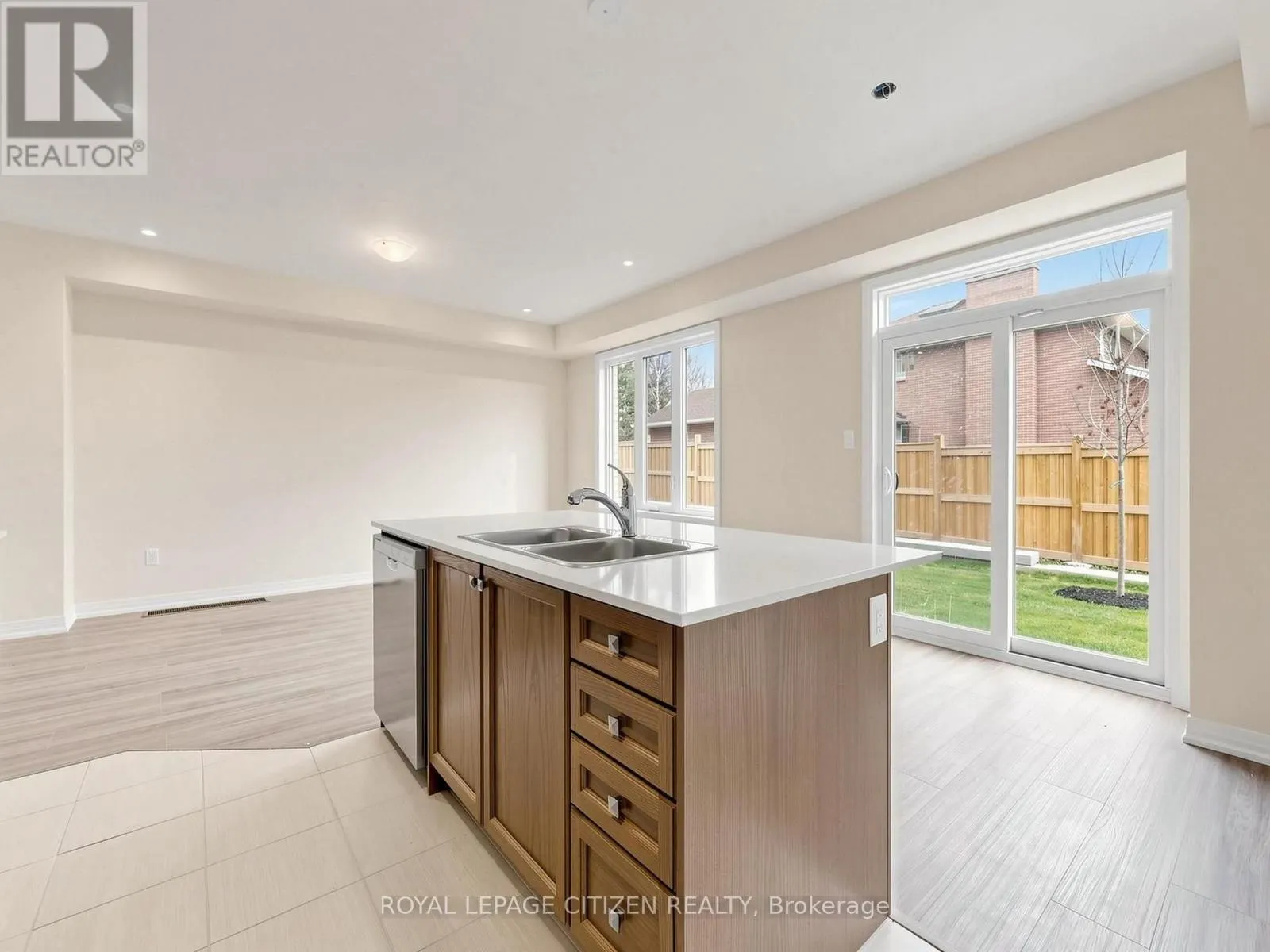 66 WAKELY CRESCENT