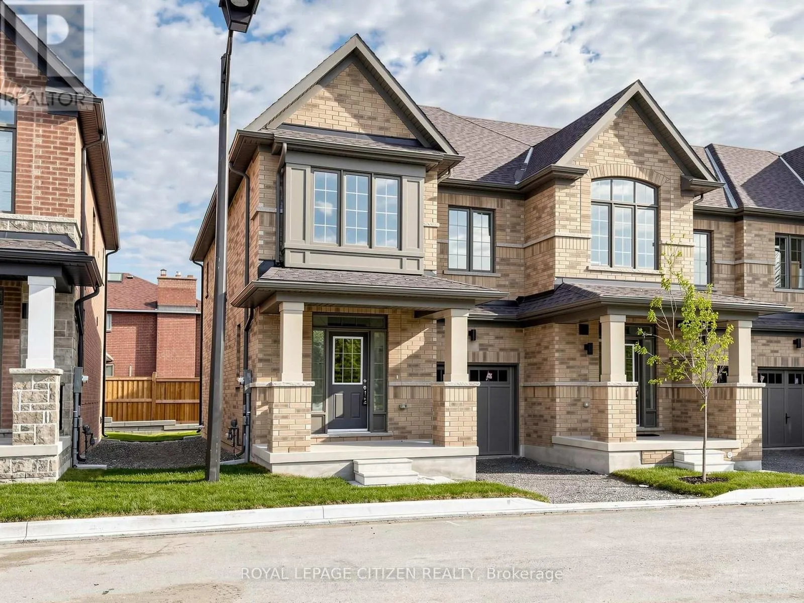 66 WAKELY CRESCENT