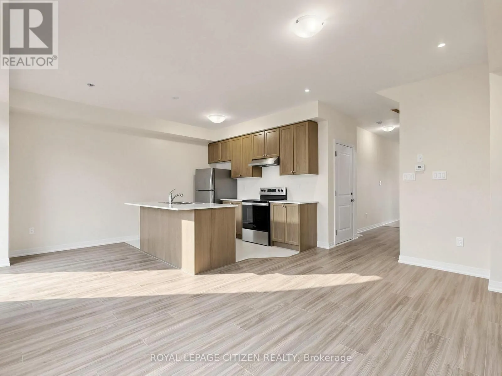 66 WAKELY CRESCENT