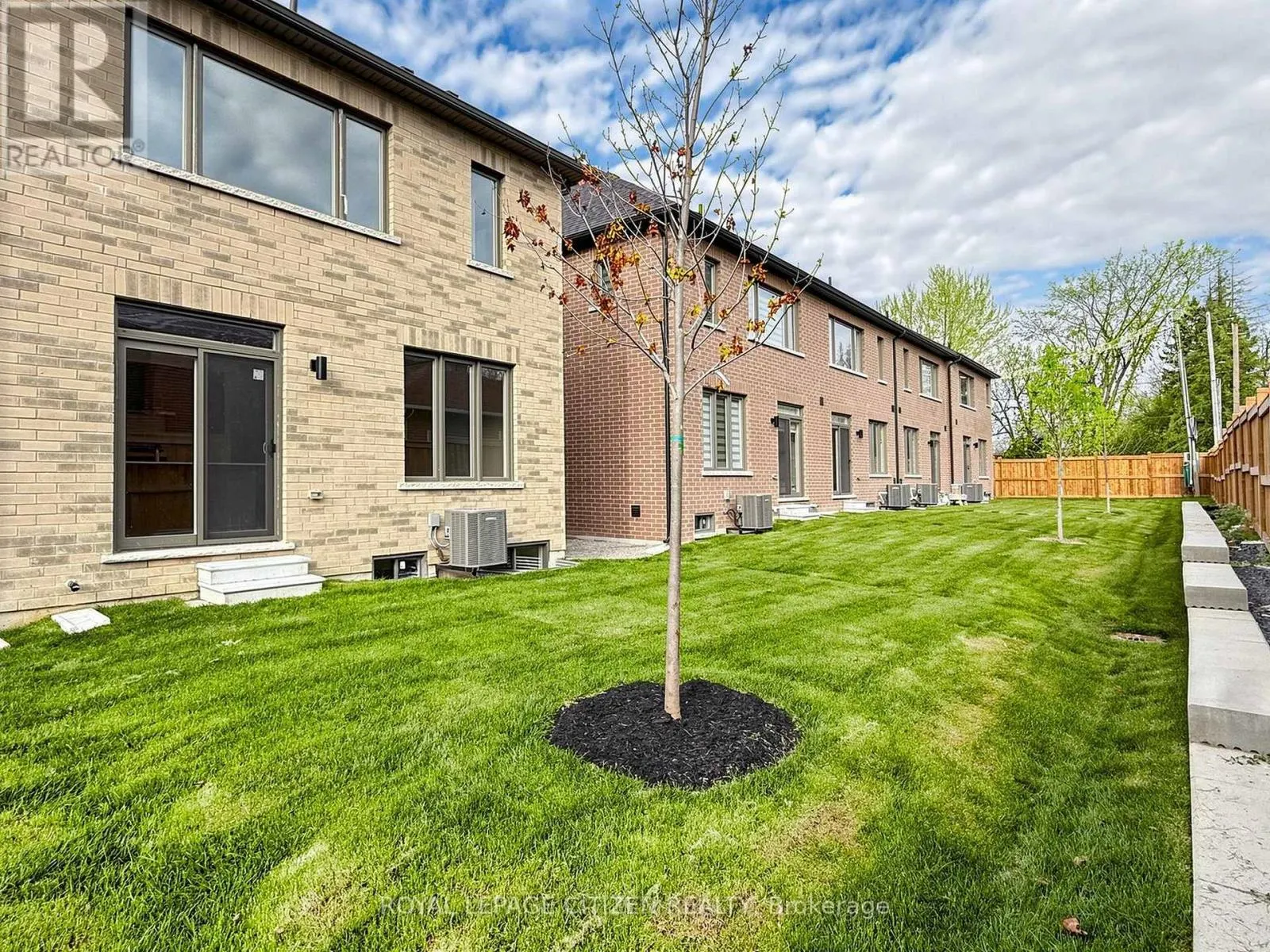 66 WAKELY CRESCENT