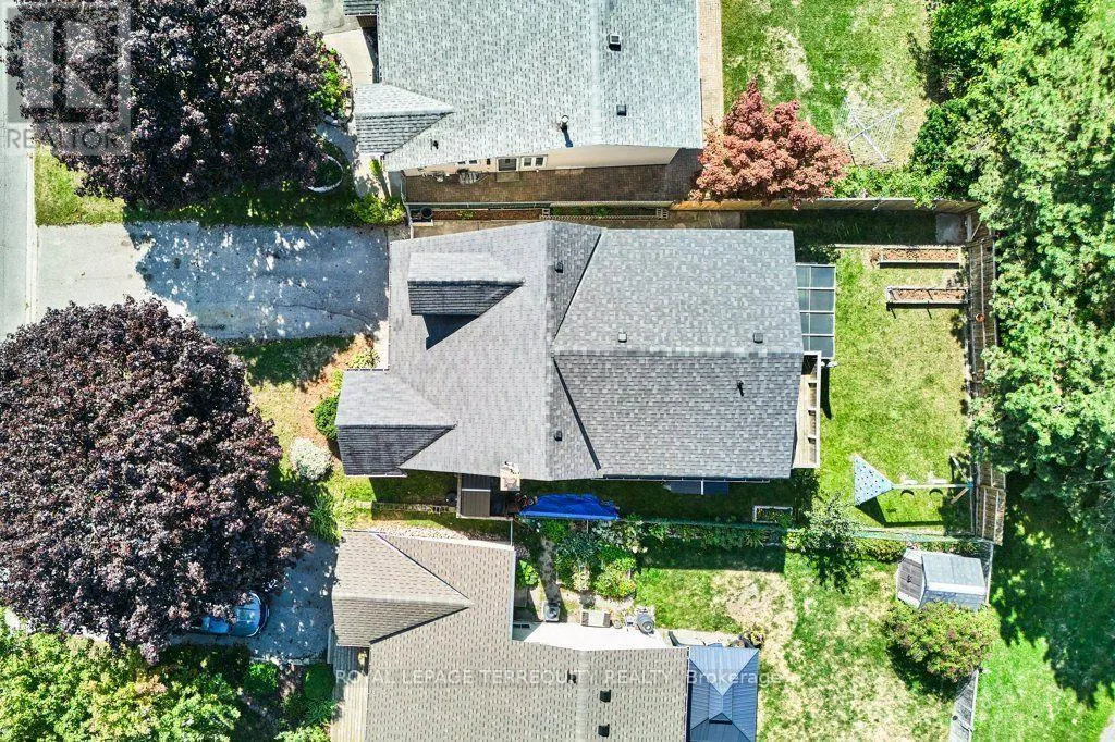 872 FINLEY AVENUE