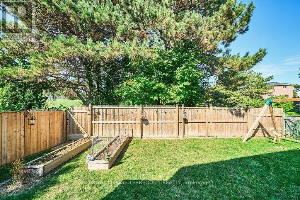 872 FINLEY AVENUE