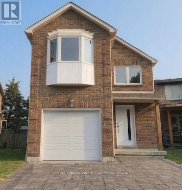 33 LYSANDER COURT