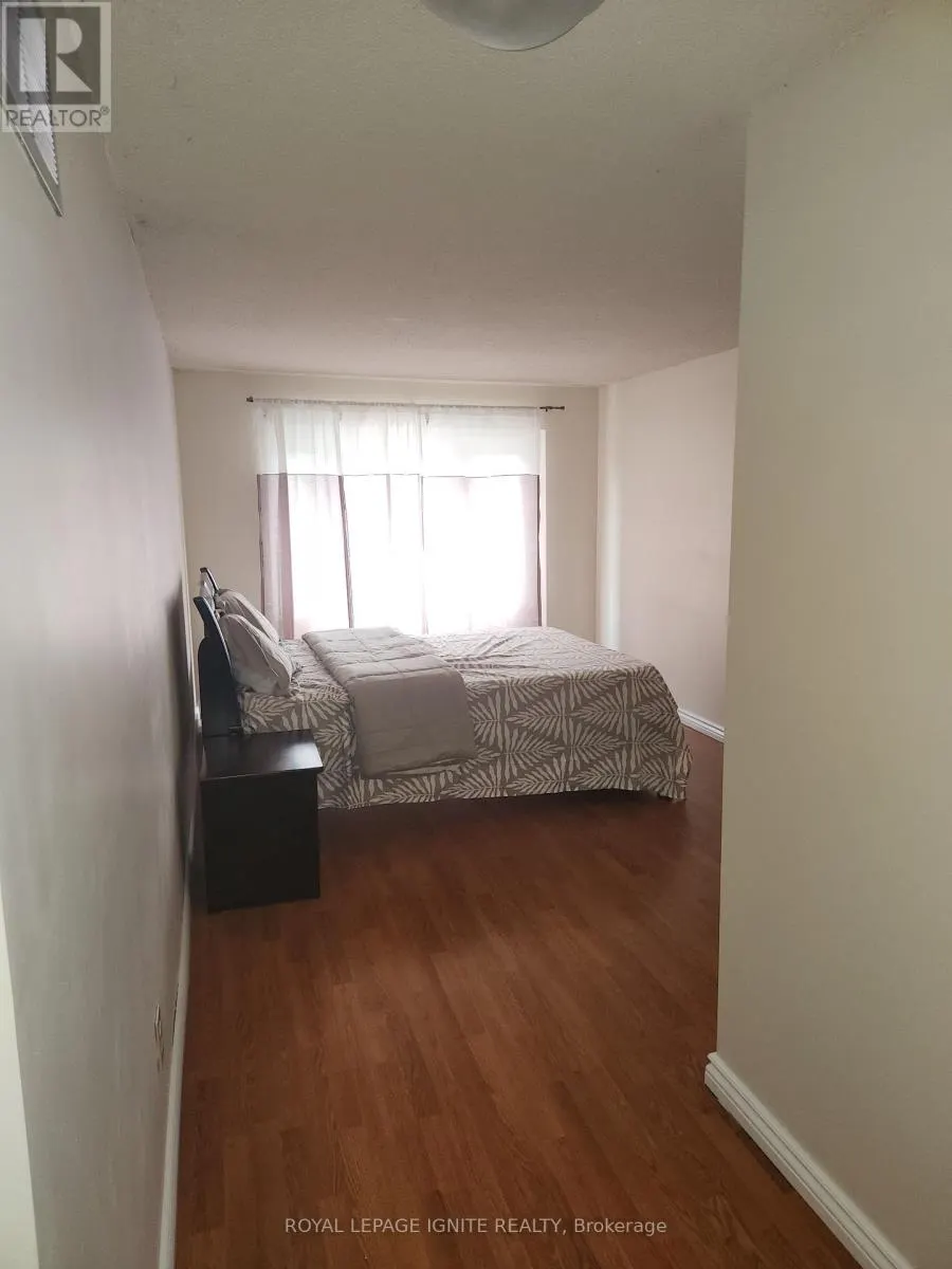 33 LYSANDER COURT