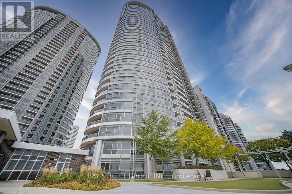 3418 - 135 VILLAGE GREEN SQUARE