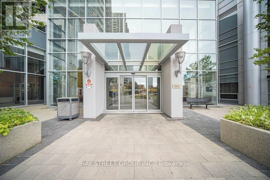 3418 - 135 VILLAGE GREEN SQUARE