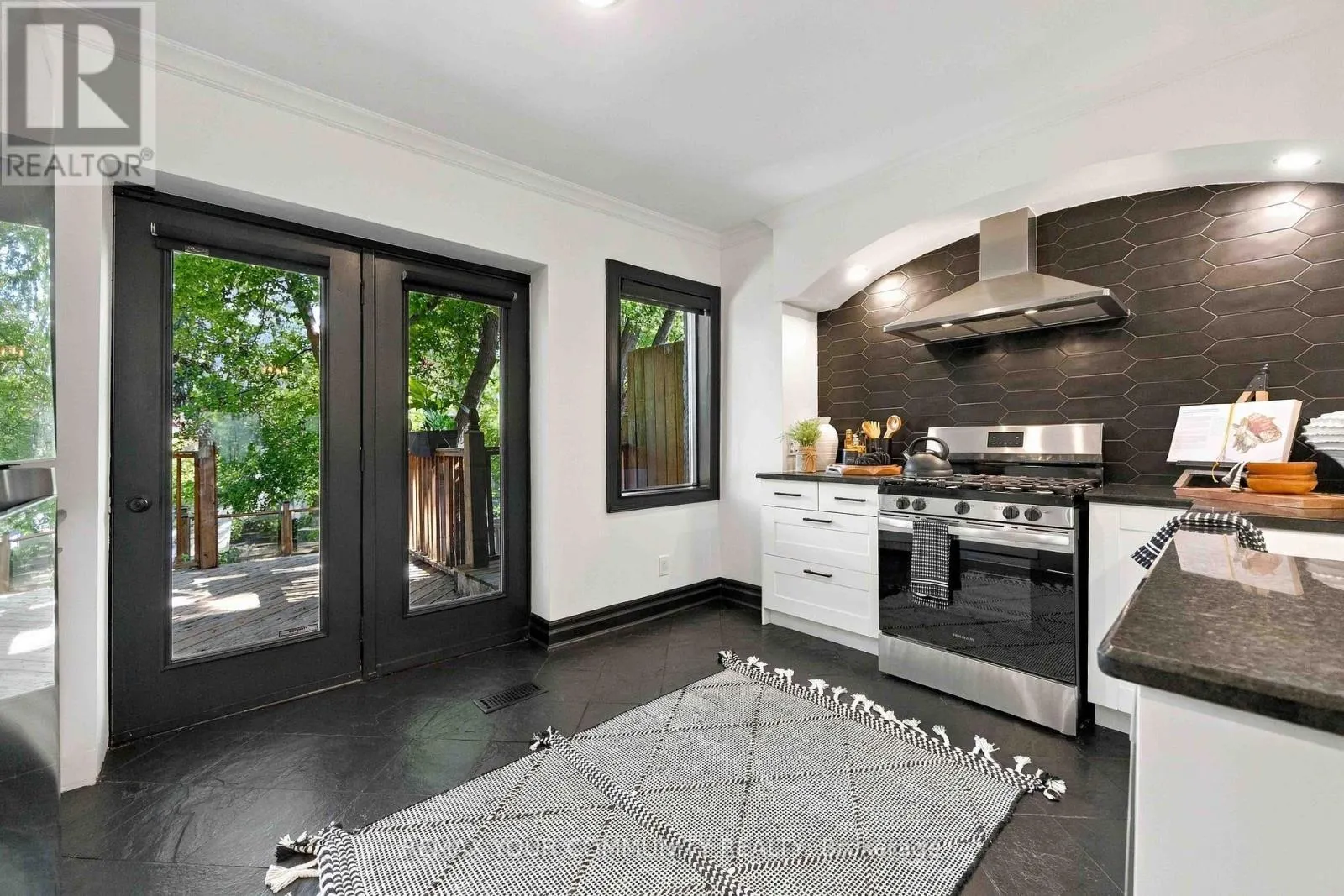 263 WAVERLEY ROAD