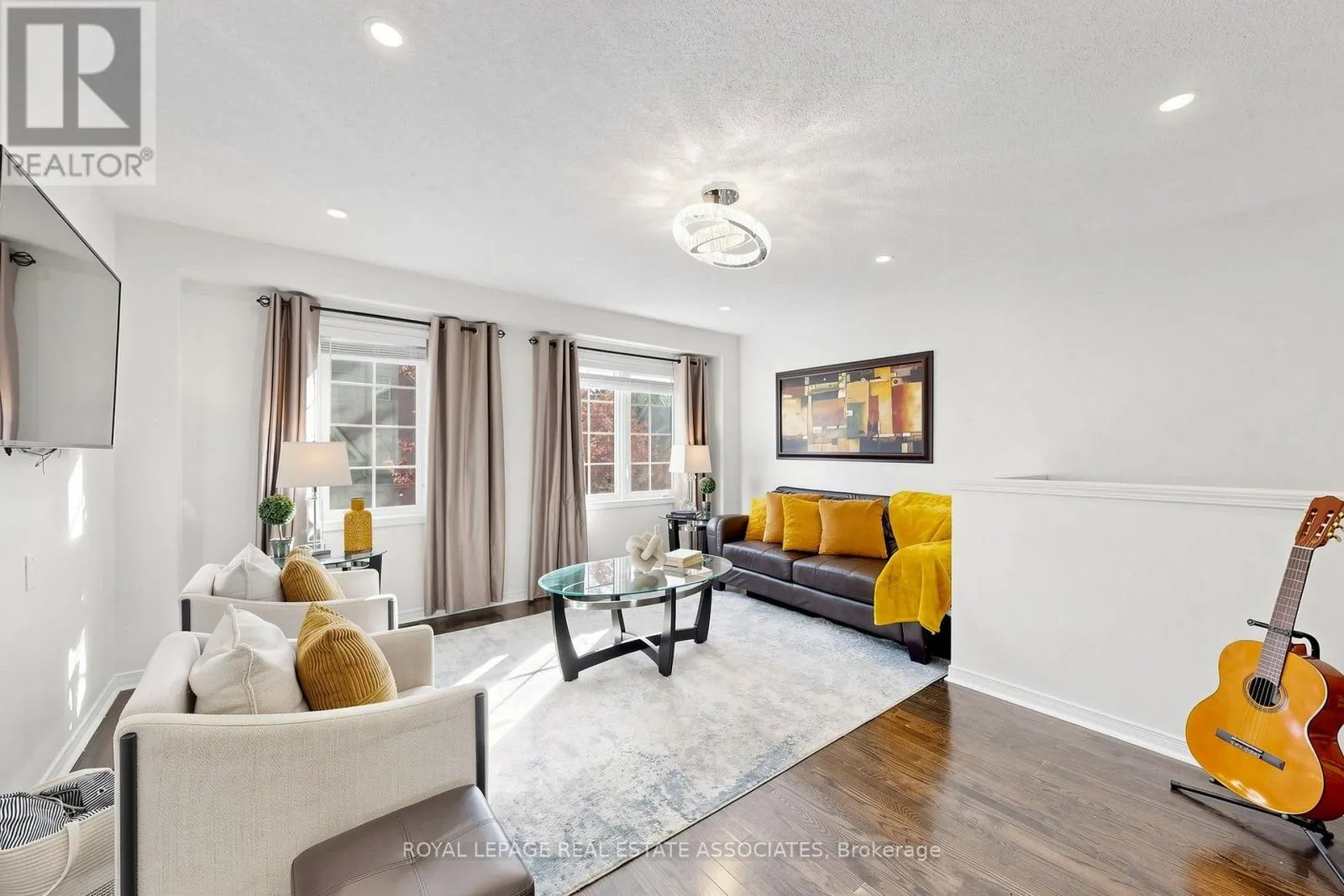 22 BENJAMIN WAY
