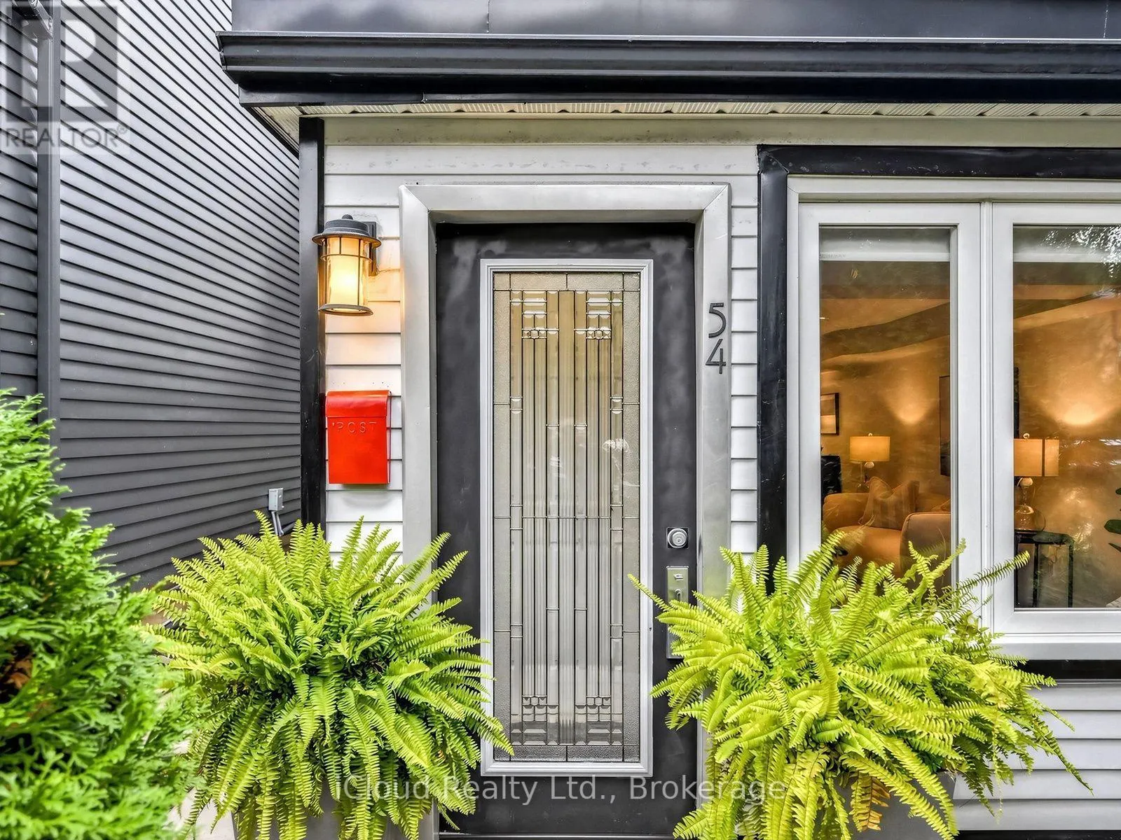 54 ARUNDEL AVENUE