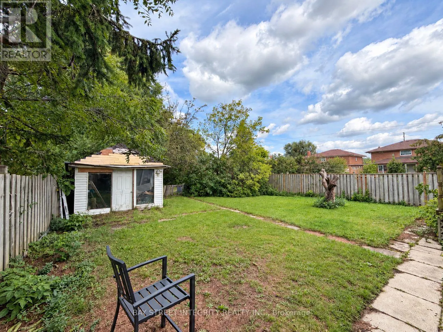 3346 ELLESMERE ROAD