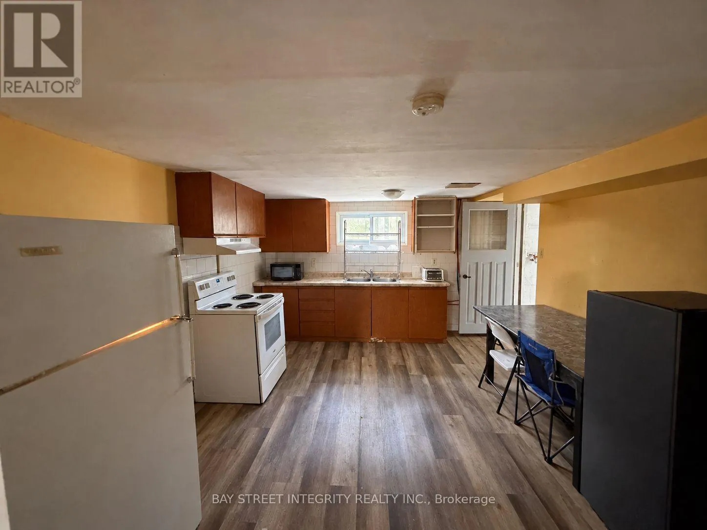 3346 ELLESMERE ROAD