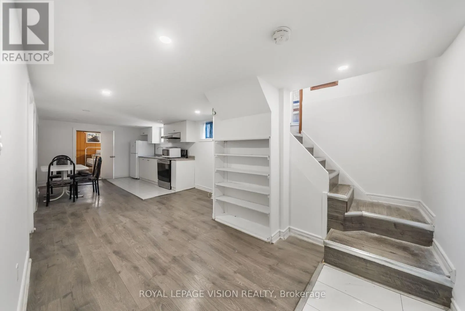 73 MCCOWAN ROAD