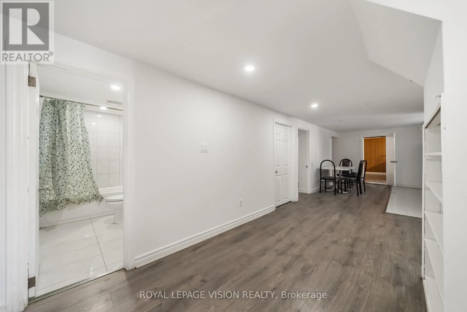 73 MCCOWAN ROAD