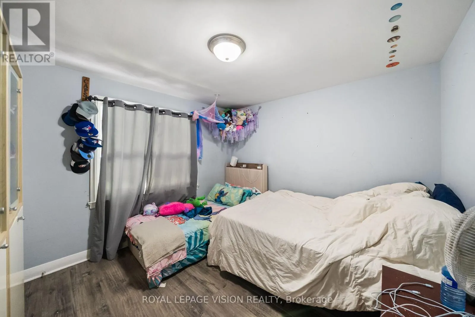 73 MCCOWAN ROAD