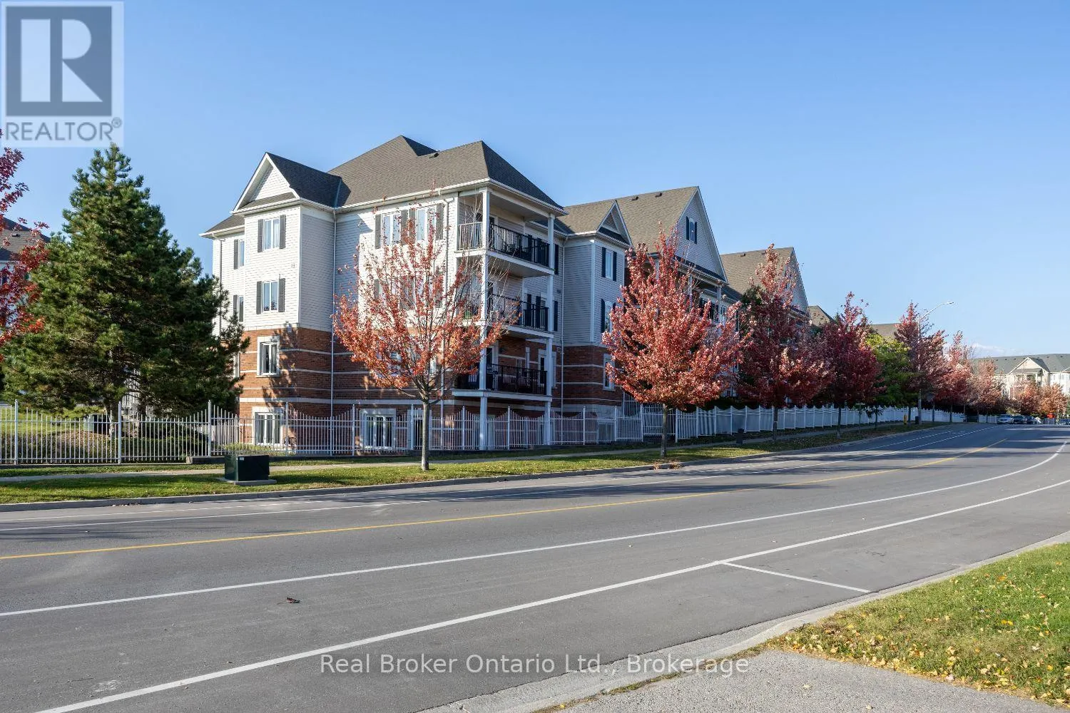 108 - 106 ASPEN SPRINGS DRIVE #108