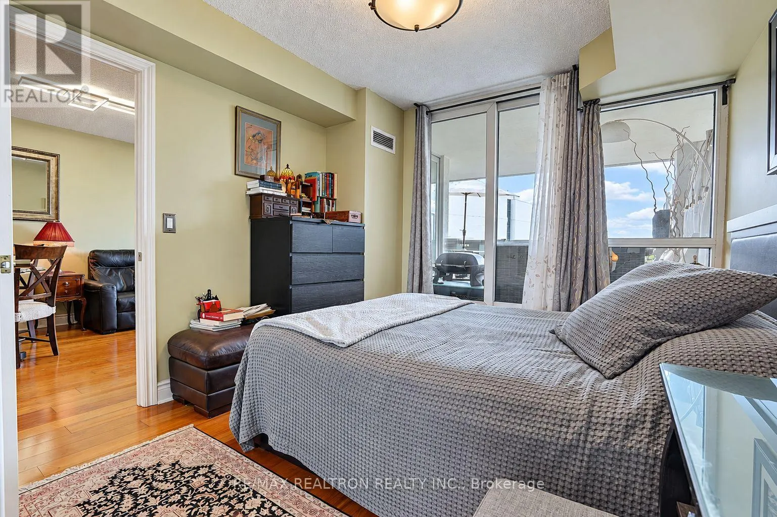 301 - 50 BRIAN HARRISON WAY