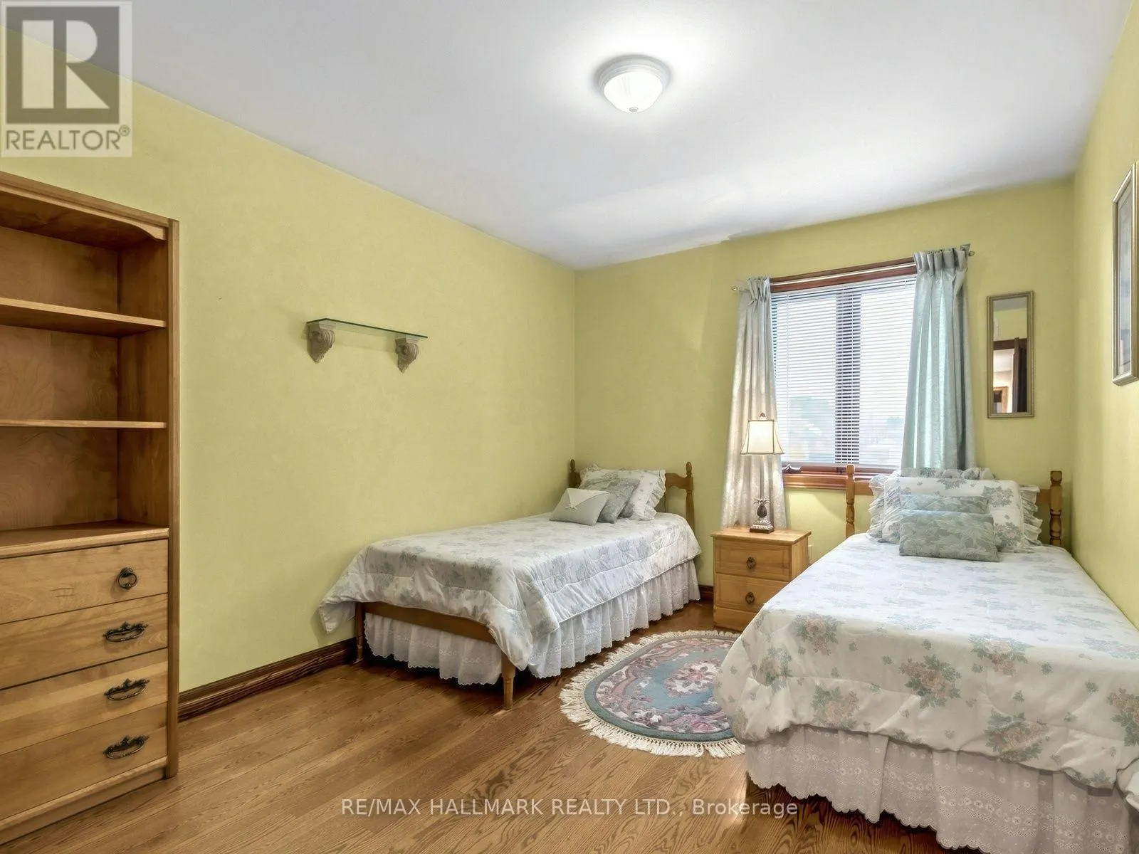 21 DONMORE AVENUE