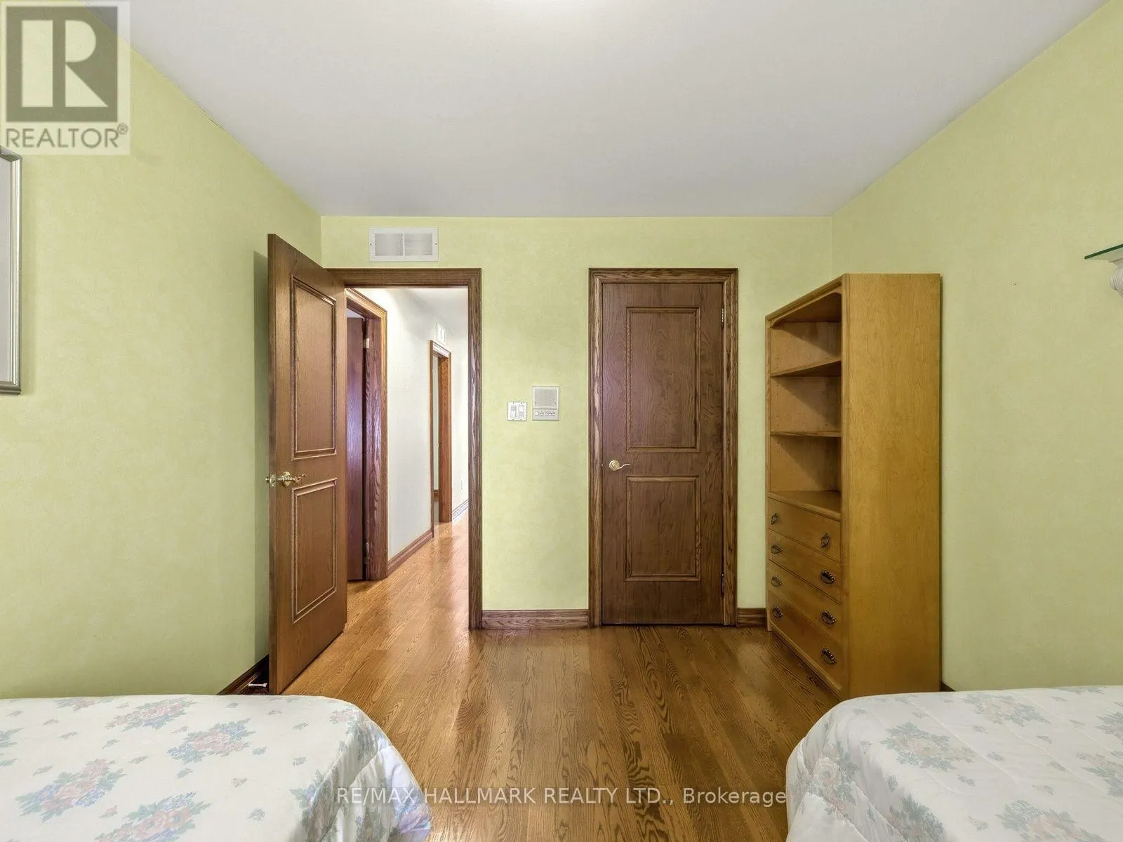 21 DONMORE AVENUE